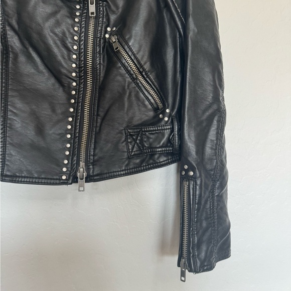 Free People STUDDED VEGAN FAUX-LEATHER MOTO JACKET IN BLACK size XS - Picture 3 of 13